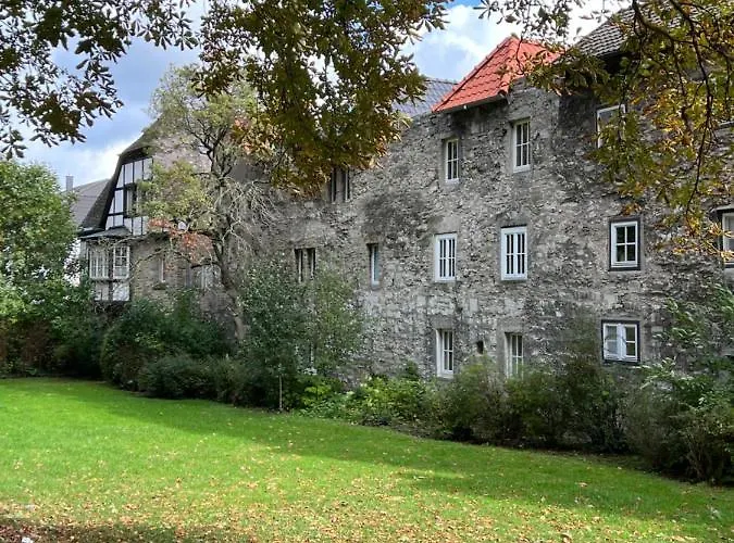 Premium An Der Stadtmauer Im Og Paderborn