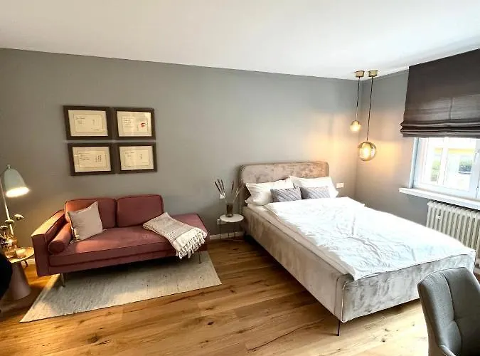 Premium An Der Stadtmauer Im Og Paderborn